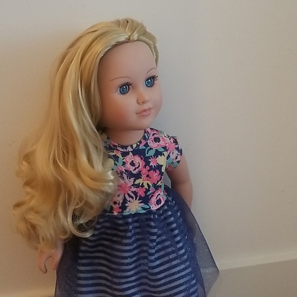 One Generation Doll - Picture 6 of 6
